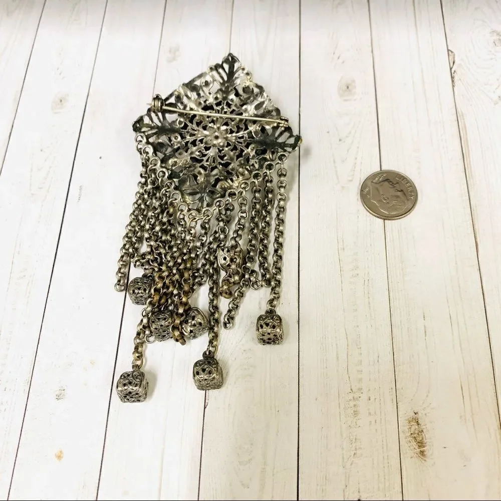 VTG Filigree Floral Dangle Brooch‎